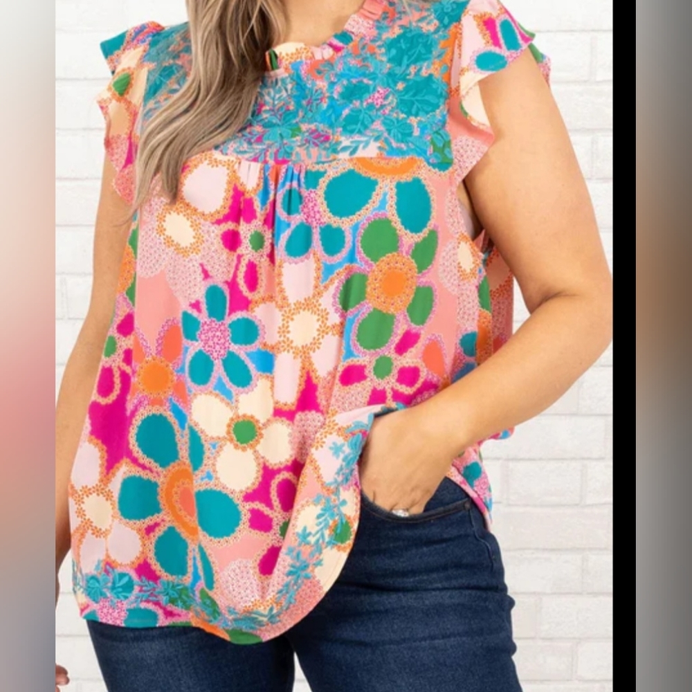 Emily wonder floral round neck flutter sleeve top